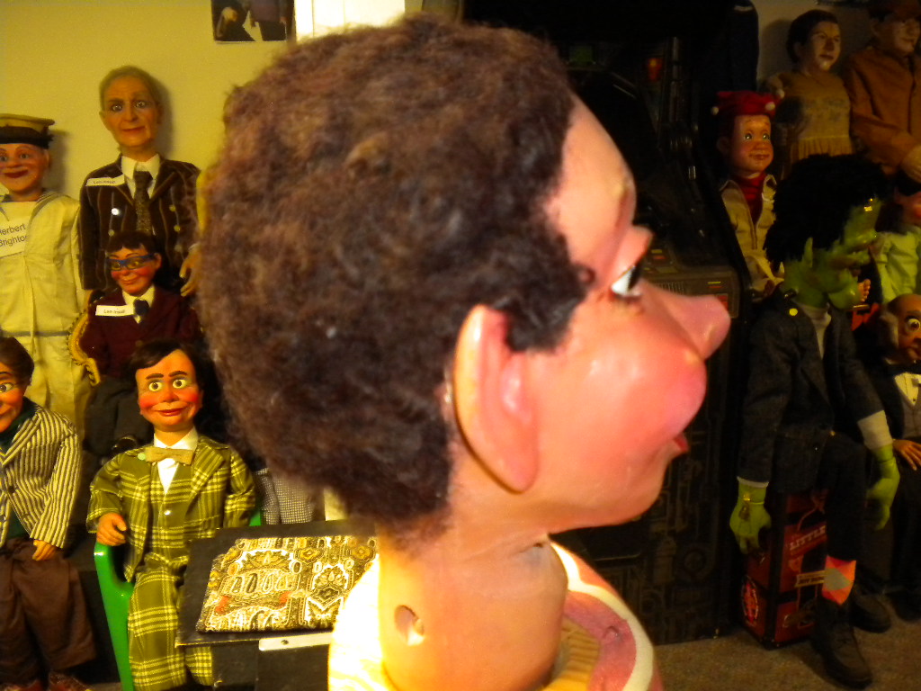 Ventriloquist Central | Glen Cargyle Ventriloquist Figure