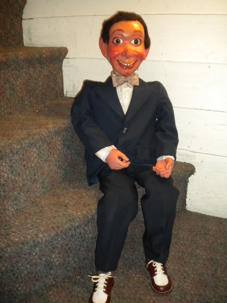 Ventriloquist Central | Glen Cargyle Ventriloquist Figure