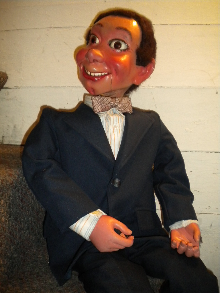 Ventriloquist Central | Glen Cargyle Ventriloquist Figure