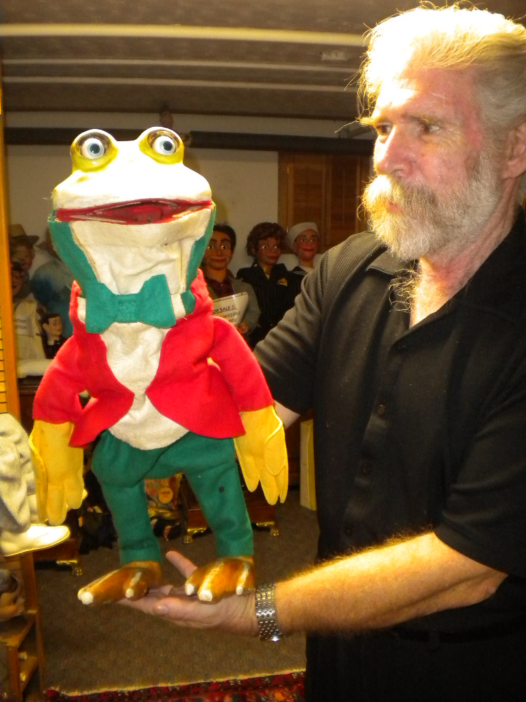 Ventriloquist Central Collection | Cecil Parkee Lolly Frog Ventriloquist Figure