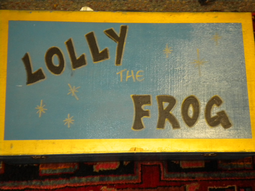 Ventriloquist Central Collection | Cecil Parkee Lolly Frog Ventriloquist Figure