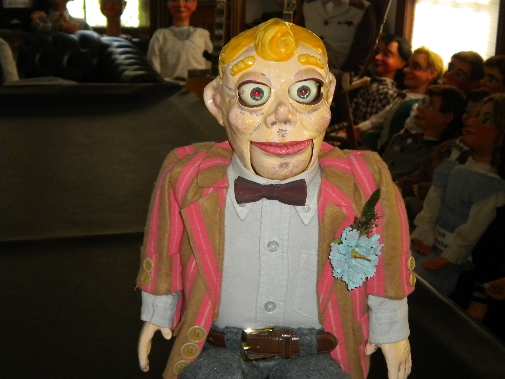 Ventriloquist Central Collection | Jimmy Eisenberg's Ventriloquist Sideshow Figure