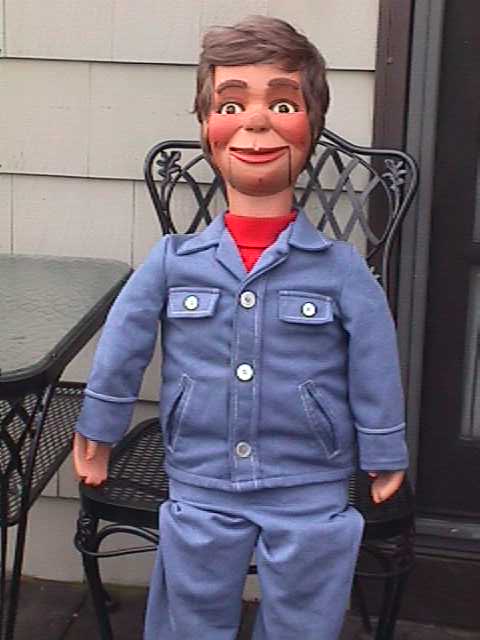 Ventriloquist Central | Brian Hamilton Wood Carved Figure