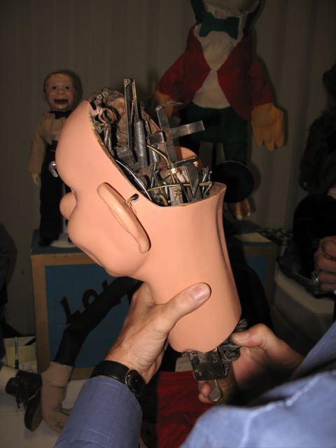 Ventriloquist Central Dan Willinger - The New Tribute to Ventriloquism