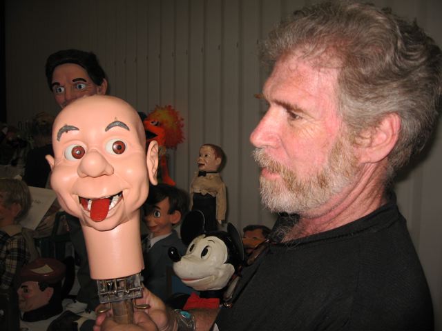 Ventriloquist Central Dan Willinger - The New Tribute to Ventriloquism