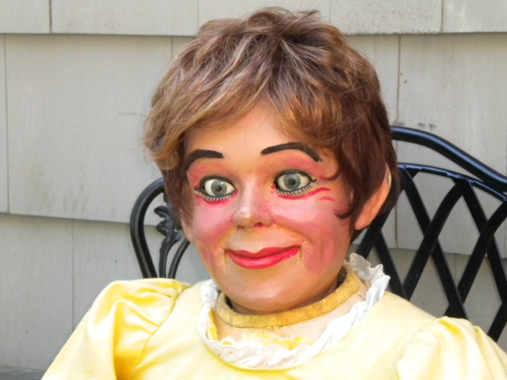 Ventriloquist Central | Len Insull Female Ventriloquist Figure