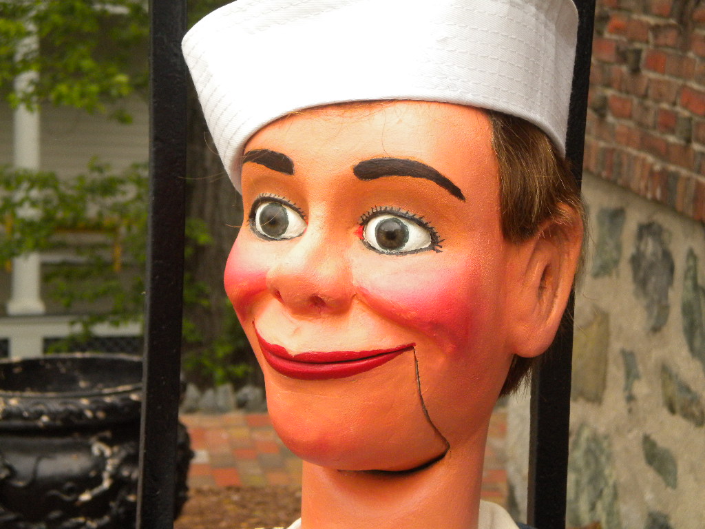Ventriloquist Central |  Bob Isaacson's Sailor Boy