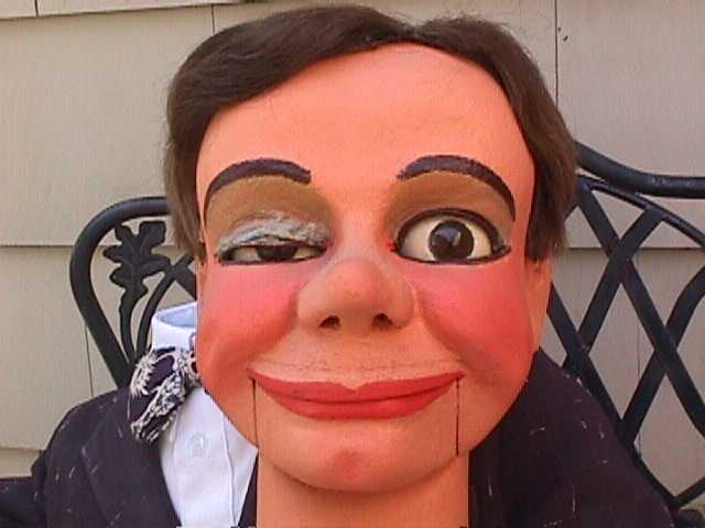 Ventriloquist Central - Frank Marshall Figure