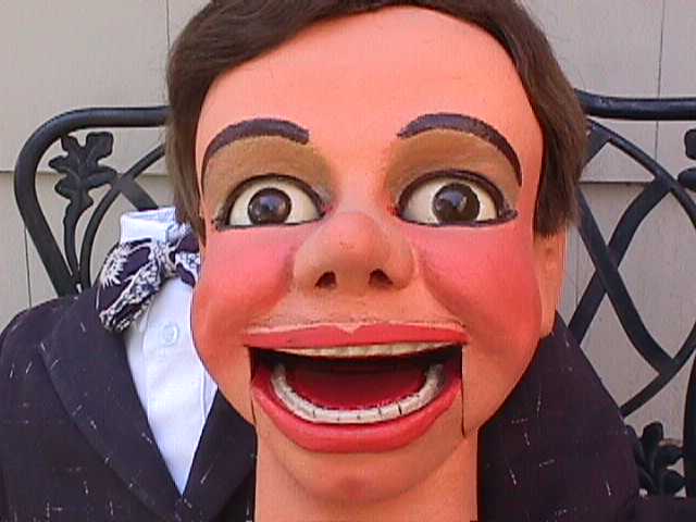 Ventriloquist Central - Frank Marshall Figure