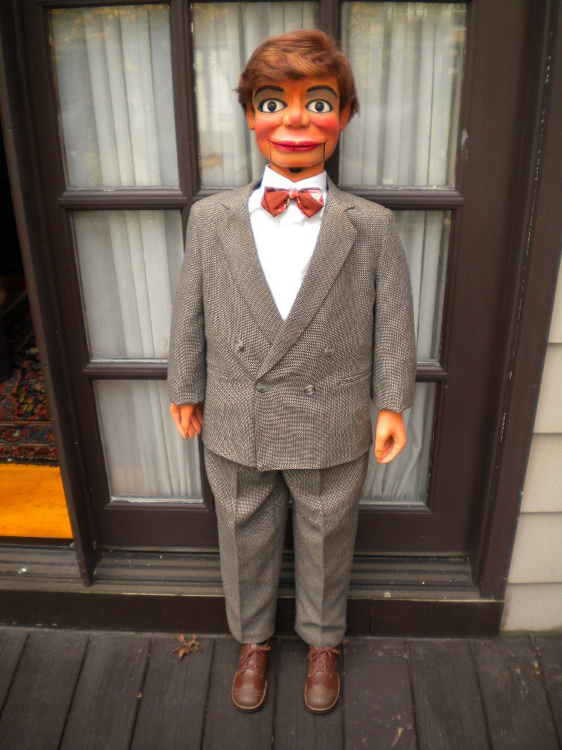 Ventriloquist Central |  Frank Marshall Walking Figure