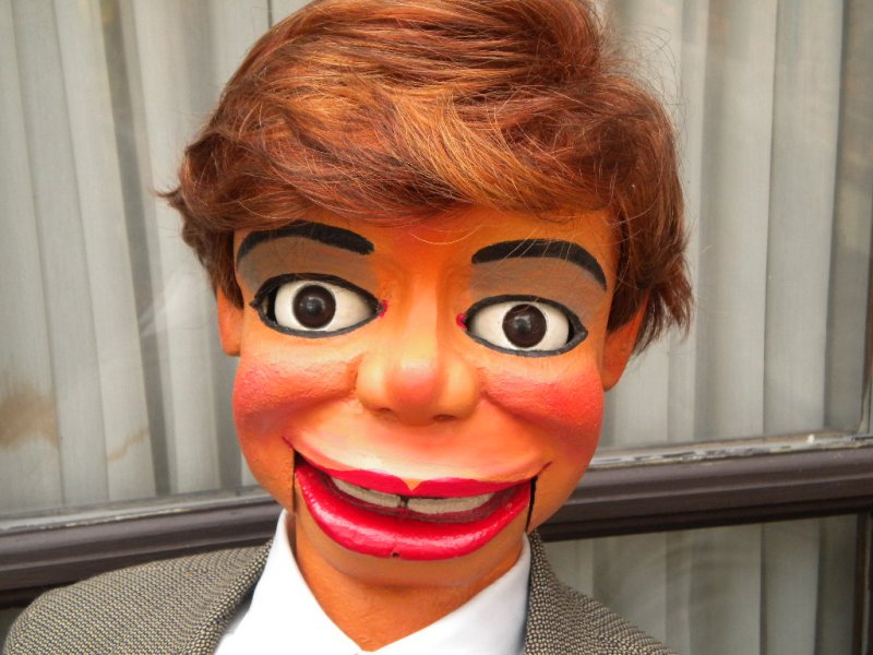 Ventriloquist Central |  Frank Marshall Walking Figure