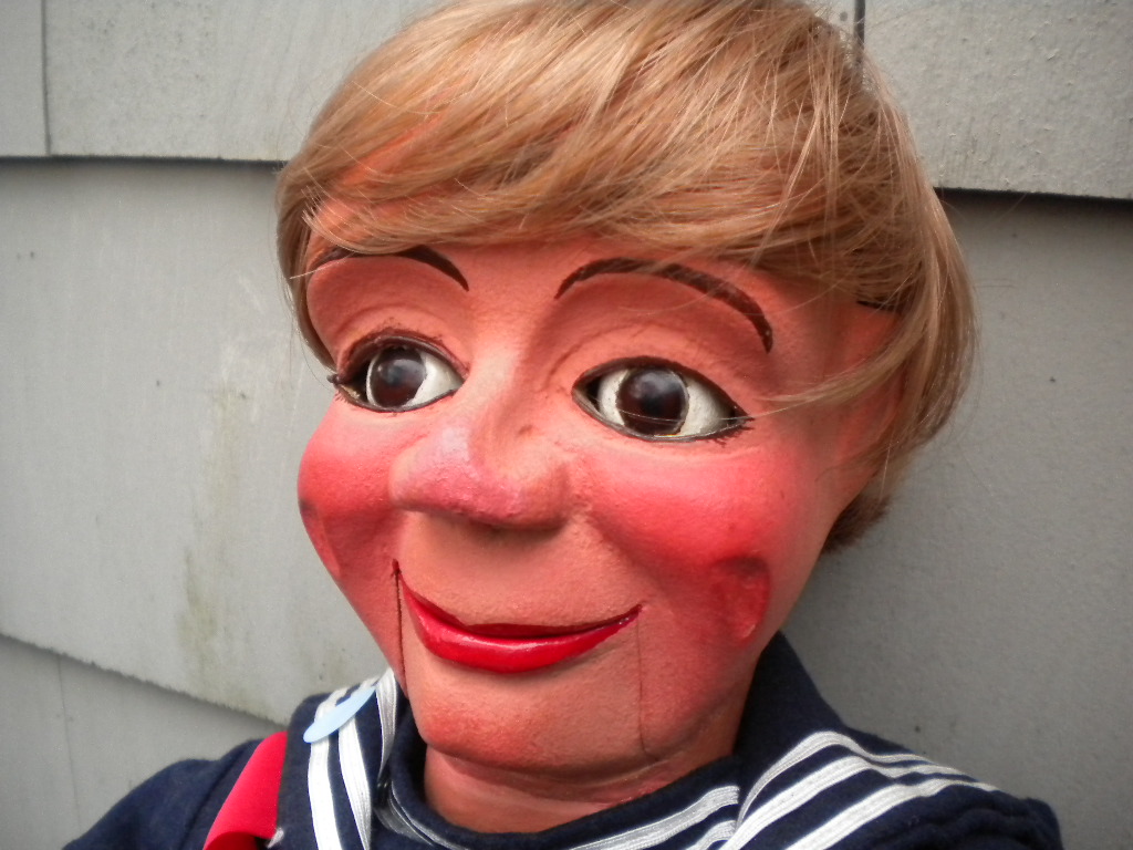 Ventriloquist Central |  A Tiny Frank Marshall Ventriloquist Figures