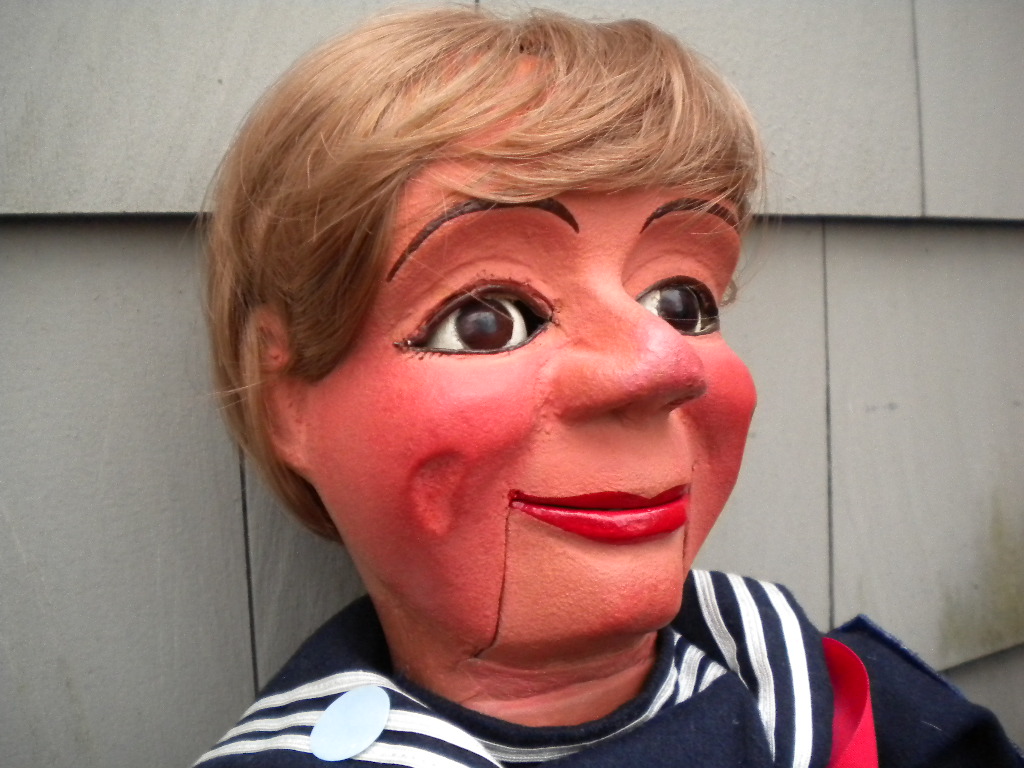 Ventriloquist Central |  A Tiny Frank Marshall Ventriloquist Figures