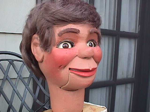 Ventriloquist Central | Brian Hamilton Wood Carved Figure