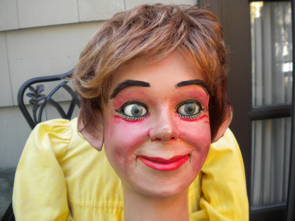 Ventriloquist Central | Len Insull Female Ventriloquist Figure