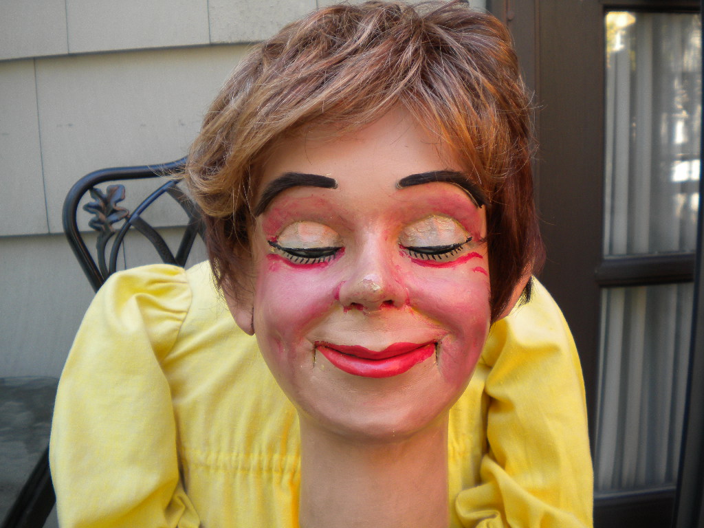 Ventriloquist Central | Len Insull Female Ventriloquist Figure