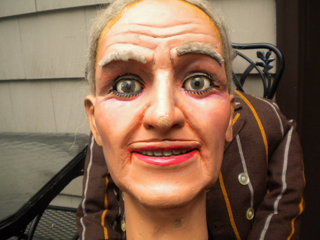 Ventriloquist Central | Len Insull Old Man Ventriloquist Figure